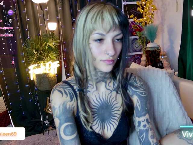 VivVixen live cam on BongaCams
