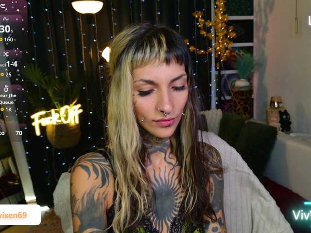 VivVixen live cam on BongaCams