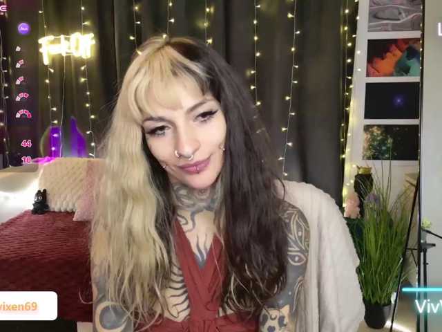 VivVixen live cam on BongaCams