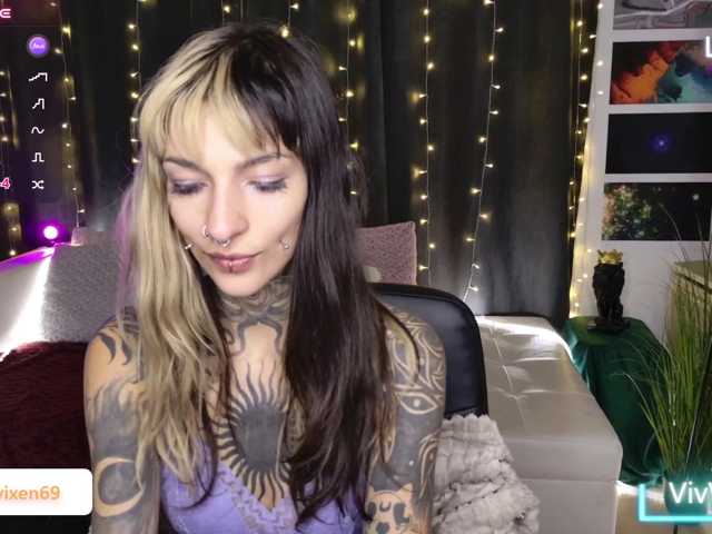 VivVixen live cam on BongaCams