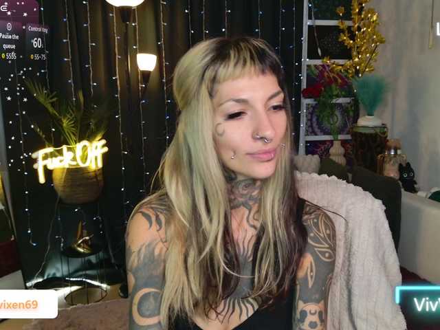 VivVixen live cam on BongaCams