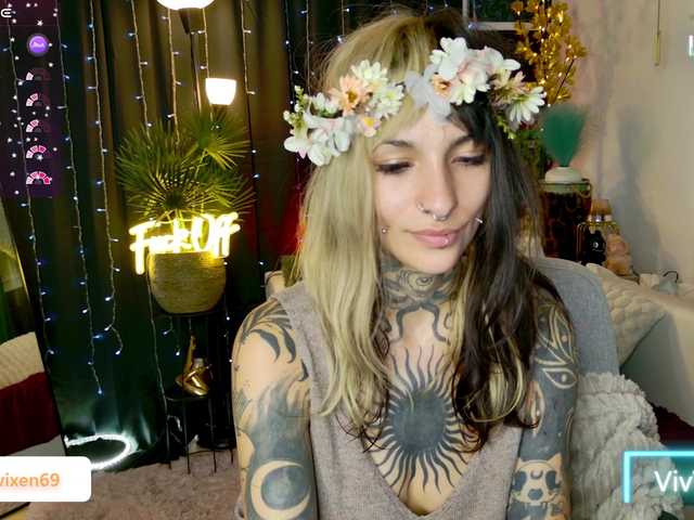 VivVixen live cam on BongaCams
