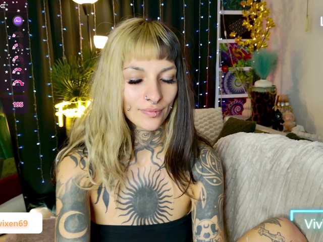 VivVixen live cam on BongaCams