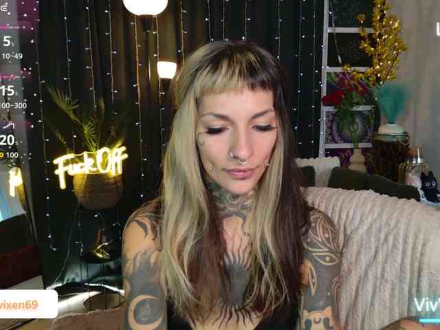 VivVixen Live Webcam on BongaCams