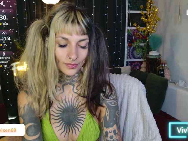 VivVixen Sex Cam Show