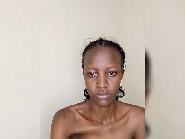 Felly live cam on BongaCams