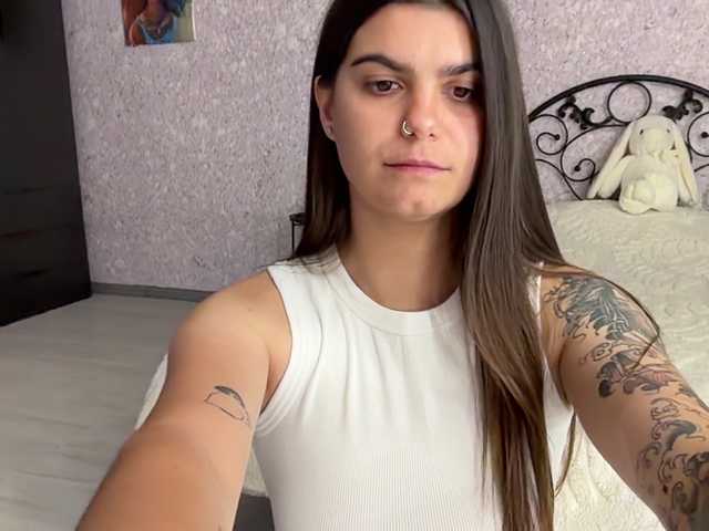 Lina-Li9 live cam on BongaCams