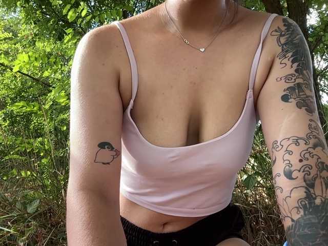 LinaLi9 live cam preview
