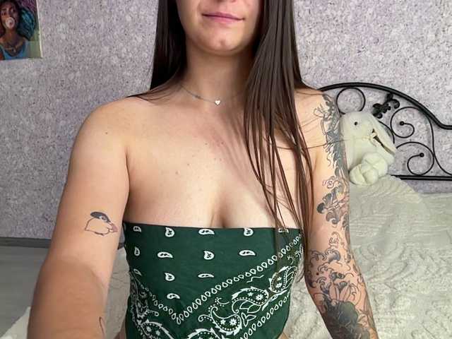 Lina-Li9 live cam on BongaCams