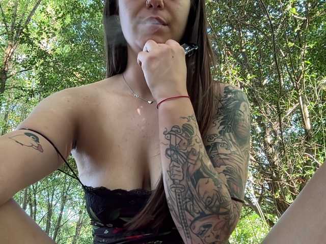 Lina-Li9 live cam on BongaCams