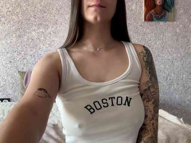 Lina-Li9 Live Webcam on BongaCams
