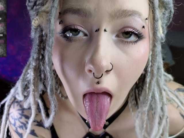 blackIRIS live cam on BongaCams