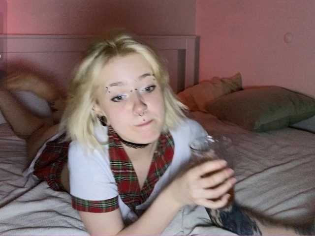 blackIRIS live cam on BongaCams
