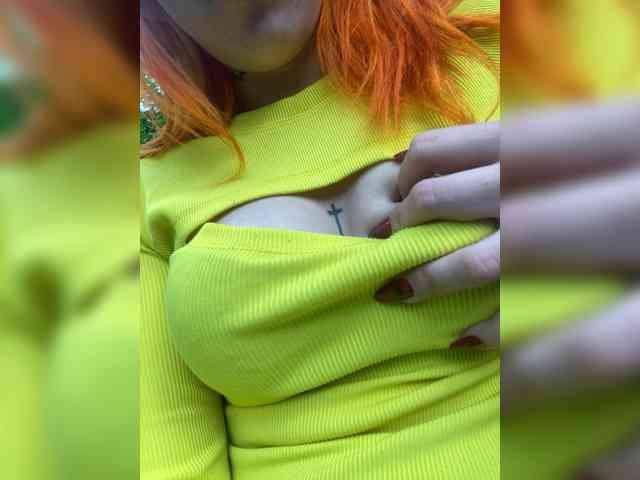 KARINA019 webcam