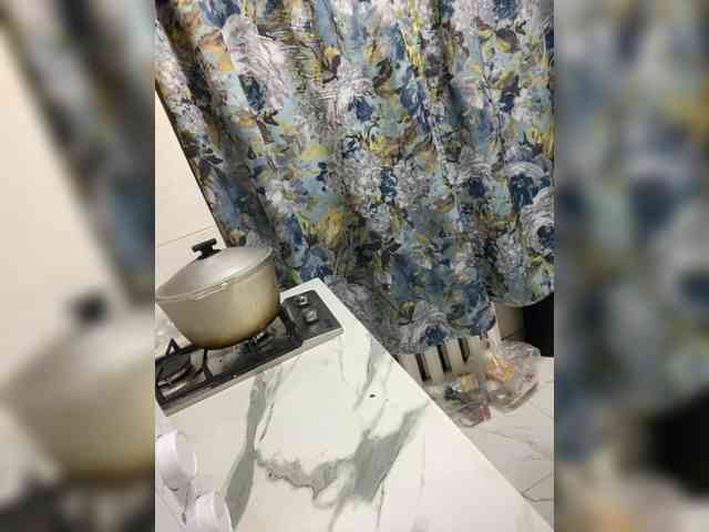 KARINA019 webcam