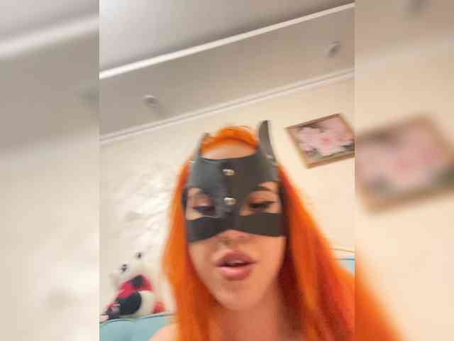 KARINA019 webcam
