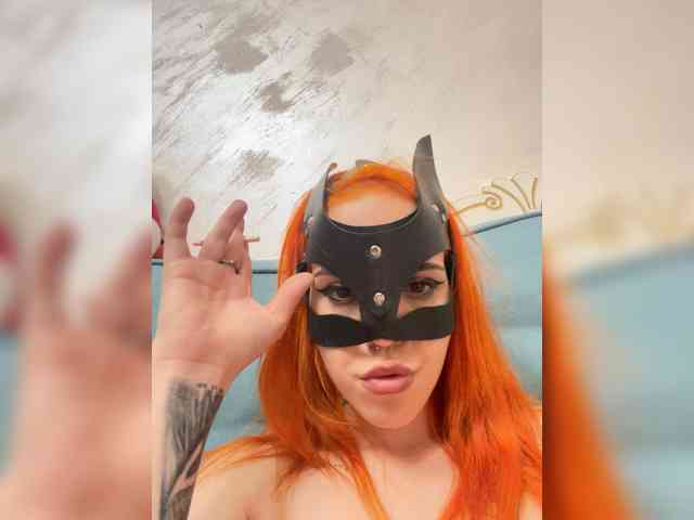 KARINA019 webcam