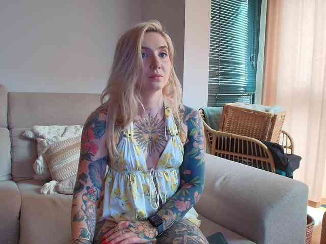 Tattoobbgirl