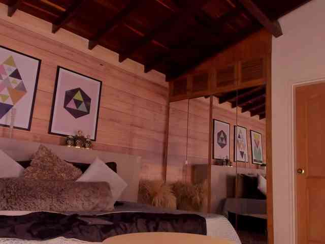 RoseEverhart webcam
