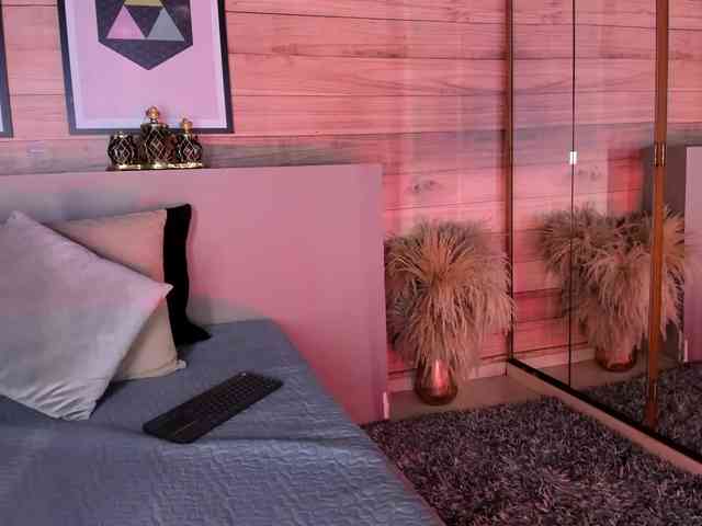 RoseEverhart webcam