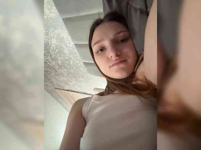 Sasha129900-1 webcam