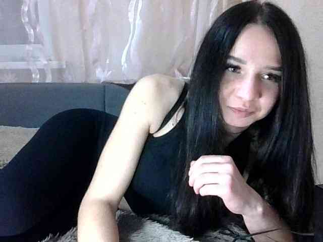 Kristina2313 webcam