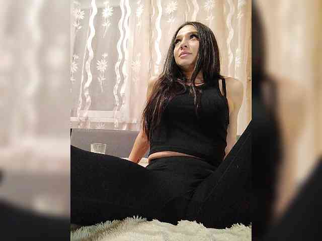 Kristina2313 webcam