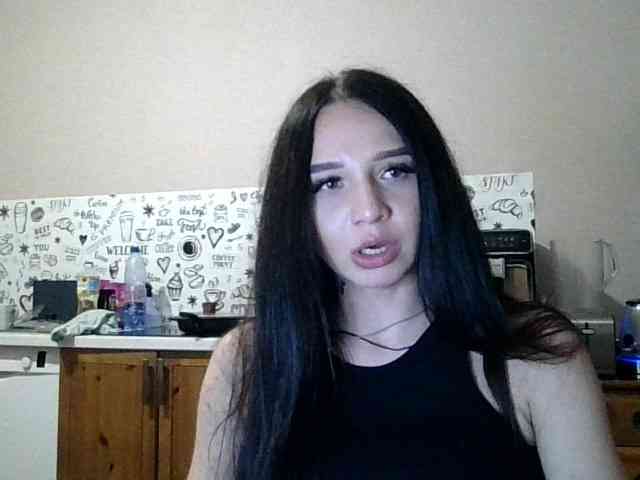 Kristina2313 webcam