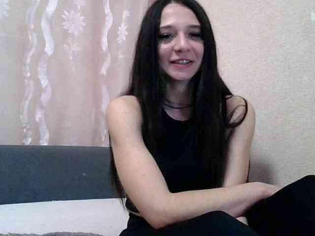Kristina2313 webcam