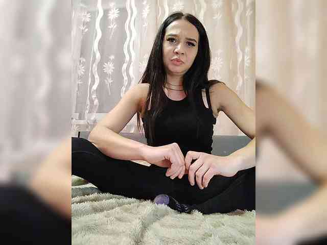 Kristina2313 webcam