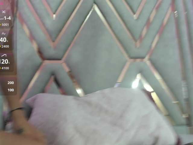 ivonne-valencia live cam on BongaCams