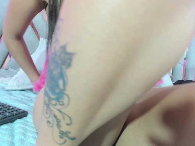 ivonne-valencia live cam on BongaCams