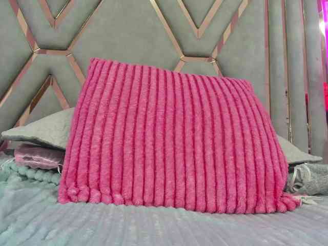 ivonne-valencia webcam