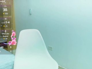 NaughtyMommyy Porn Show