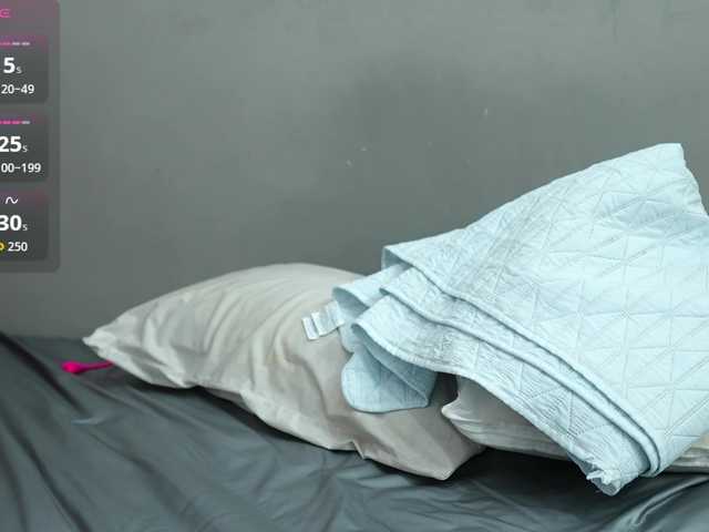 NaughtyMommyy live cam preview