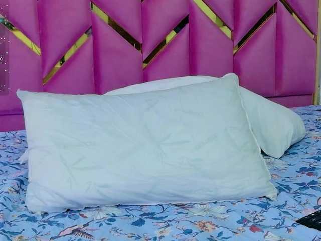 NaughtyMommyy live cam on BongaCams