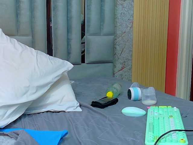 NaughtyMommyy live cam on BongaCams