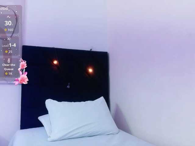 NaughtyMommyy live cam on BongaCams