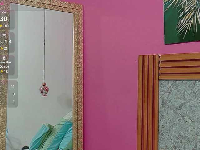 NaughtyMommyy live cam on BongaCams