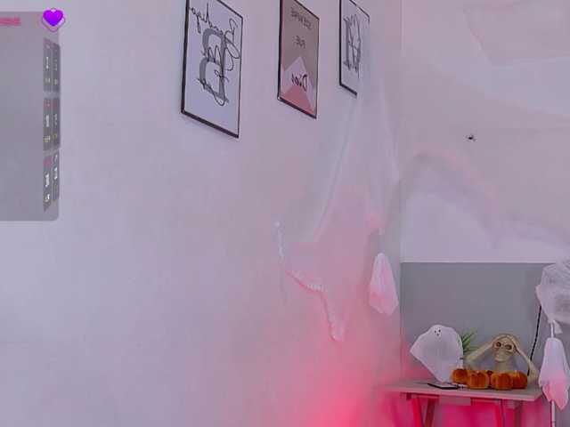 NaughtyMommyy live cam on BongaCams