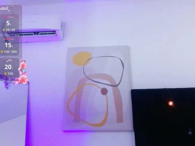 NaughtyMommyy live cam on BongaCams