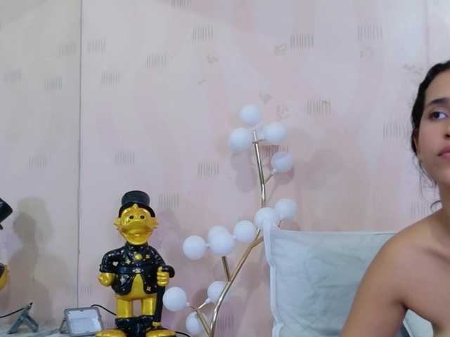 NaughtyMommyy live cam on BongaCams