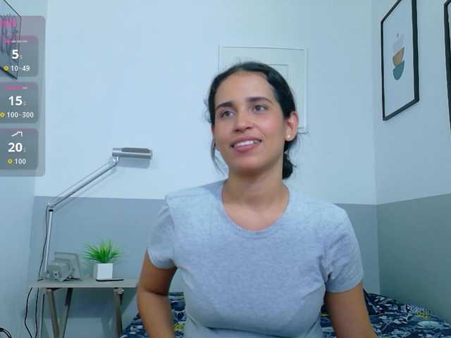 NaughtyMommyy live cam on BongaCams