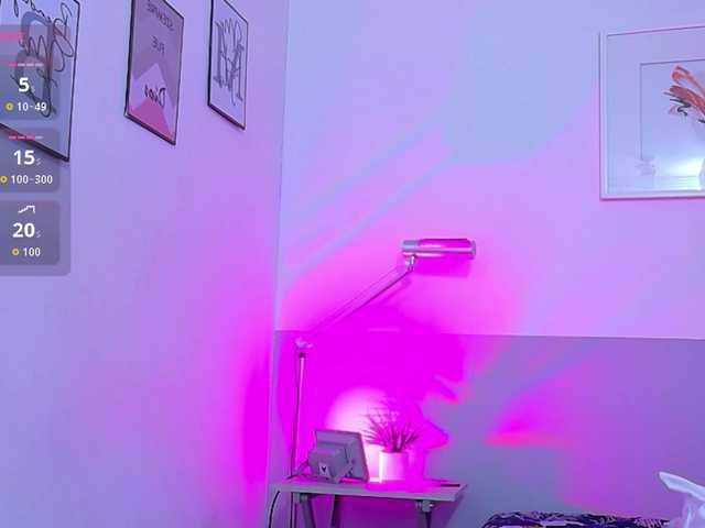 NaughtyMommyy live cam on BongaCams