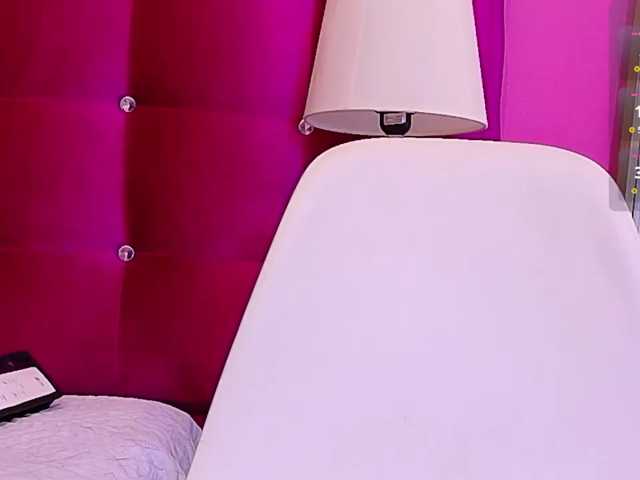 NaughtyMommyy live cam on BongaCams