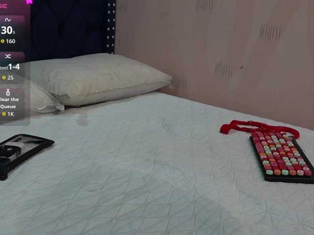 NaughtyMommyy live cam on BongaCams