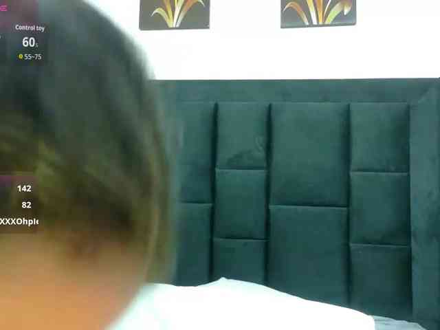 NaughtyMommyy webcam