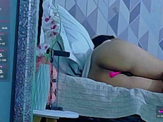 NaughtyMommyy webcam
