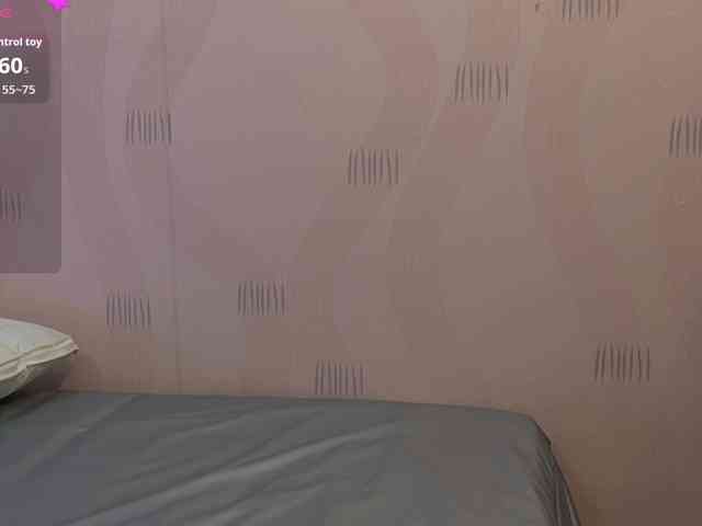 NaughtyMommyy webcam