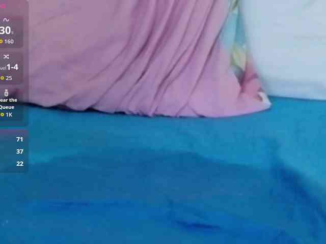 NaughtyMommyy webcam